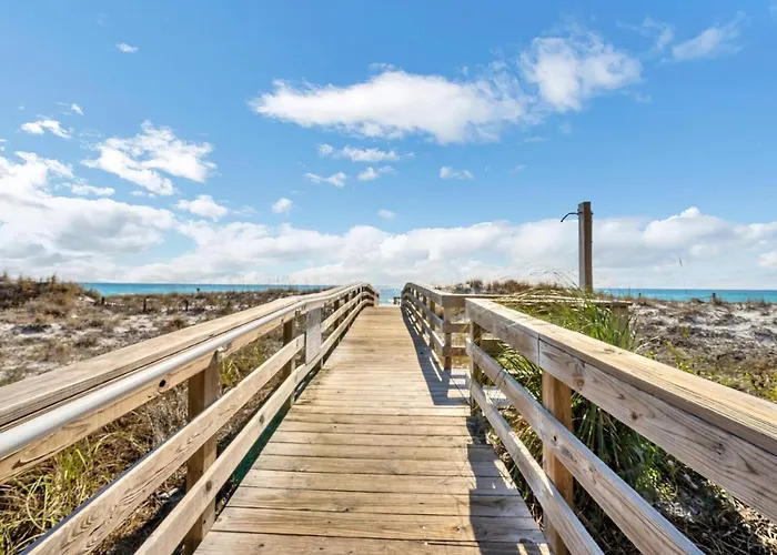 Mainsail 131 - Beachfront 2Br With Free Seasonal Beach Service
