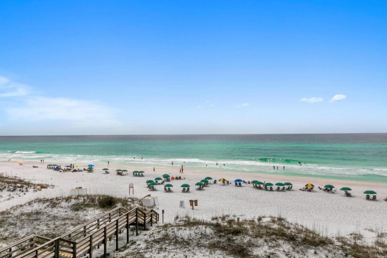 Mainsail 131 - Beachfront 2br With Free Seasonal Service Holiday home