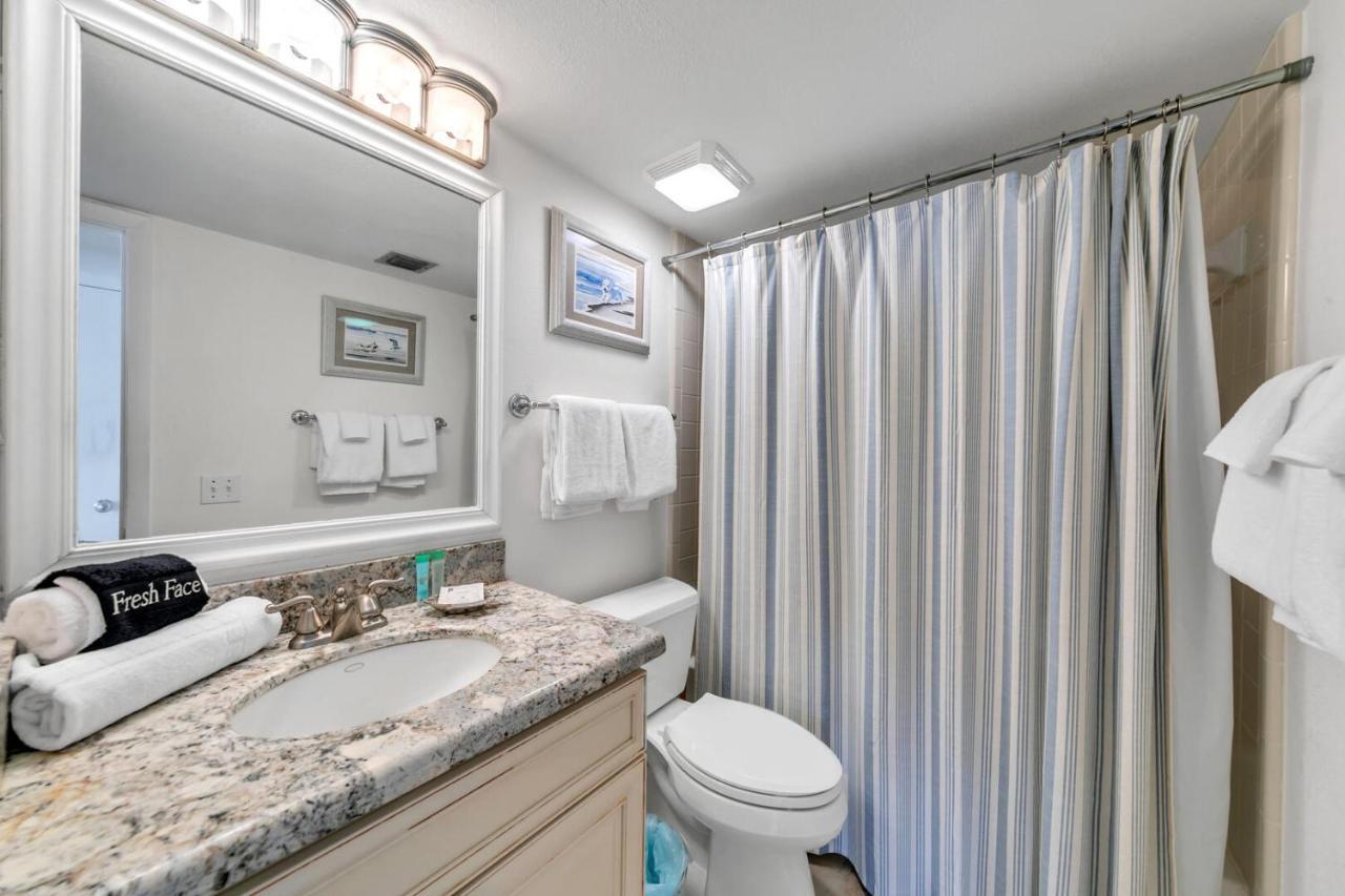 Mainsail 131 - Beachfront 2br With Free Seasonal Service *